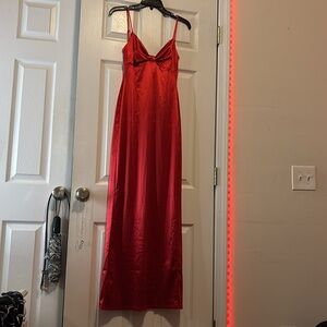 NWOT Lucy in the sky Red satin front bow maxi dress size medium